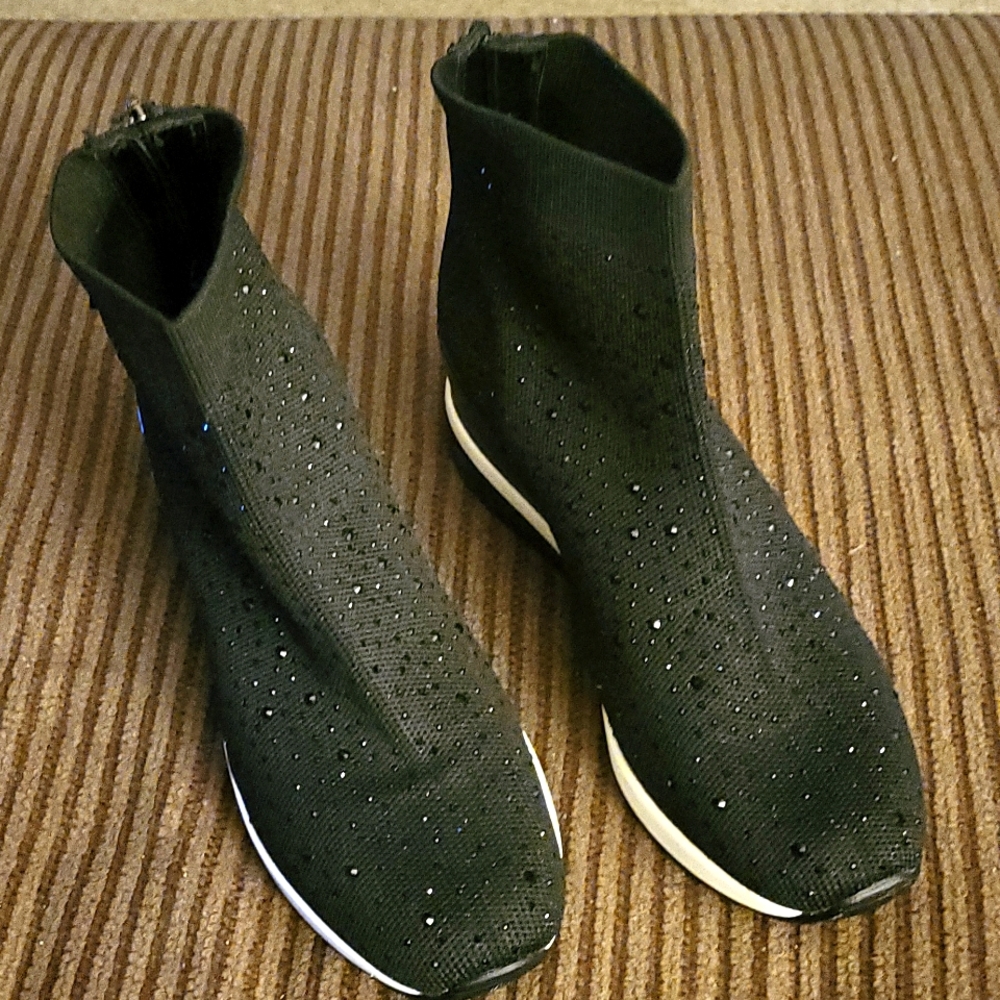 Renato Garini glitzy boots...... ADORABLE AND COMFY..... wonderful condition